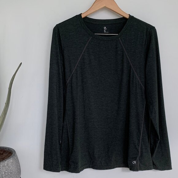 GapFit MaxHeat Crew XL long sleeve t-shirt - Picture 2 of 5